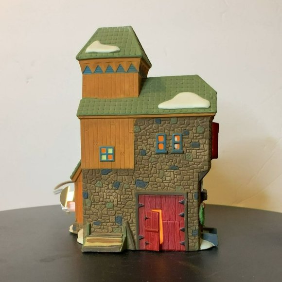 Dept 56 McGrebe Cutters & Sleighs New England Village Lighted Building - 1991 - Picture 7 of 12
